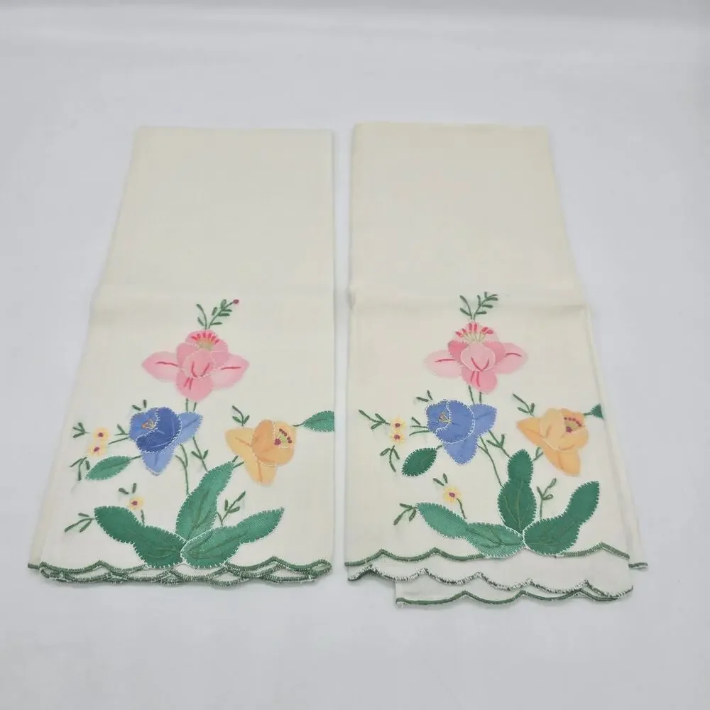 Vtg Hand-Appliquéd and Embroidered Cotton Guest Tea Towels Retro Shabby Chic